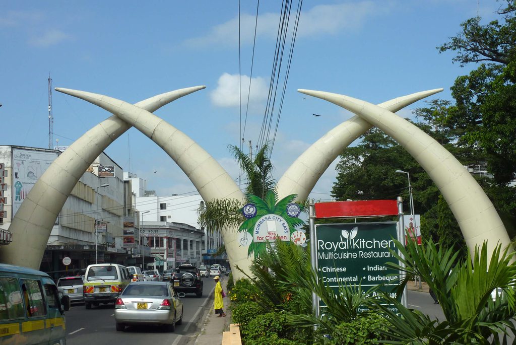 Mombasa_Kenya_Stødtænder