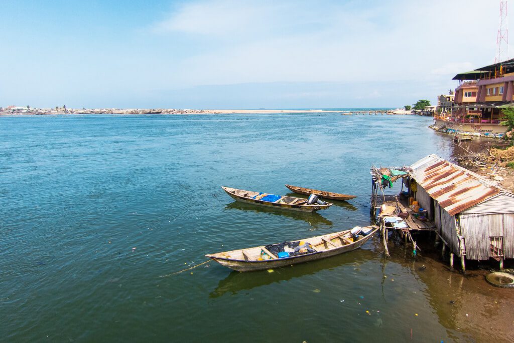 benin-strand-cotonou-lagoon